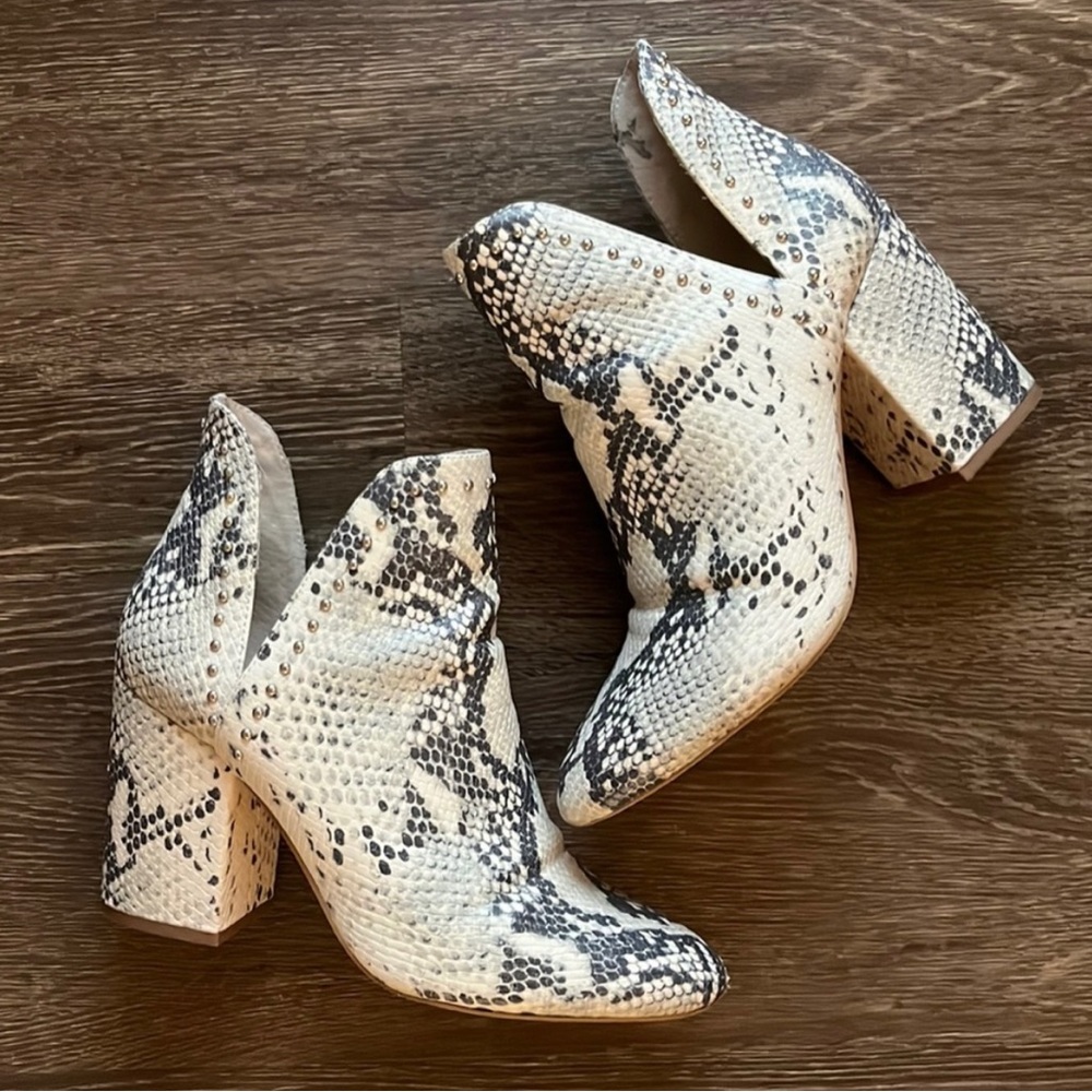 Steve Madden Booties
